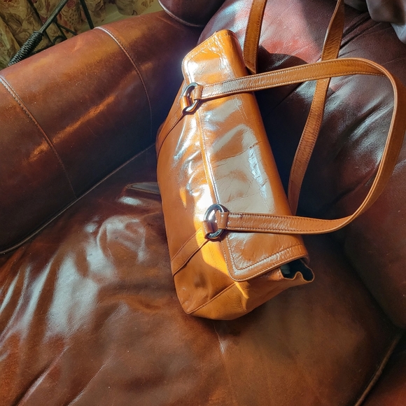 Vintage BCBG PARIS Tan Leather handbag medium ized - Picture 12 of 14